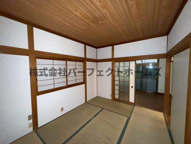 尊延寺戸建　賃貸の和室|きれいな和室です