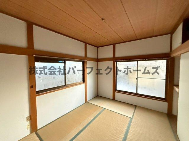 尊延寺戸建　賃貸の和室|落ち着いた雰囲気の和室付きです