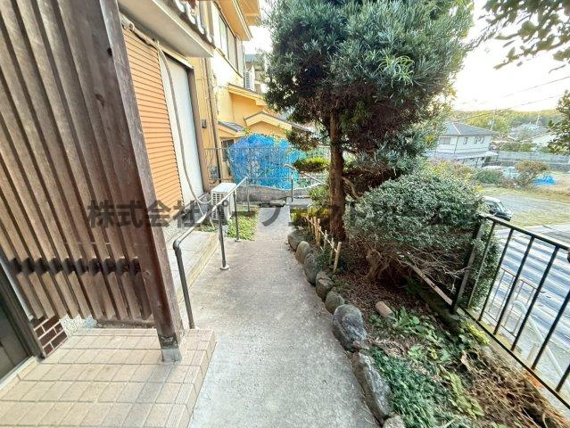 尊延寺戸建　賃貸のエントランス|落ち着いたエントランスです