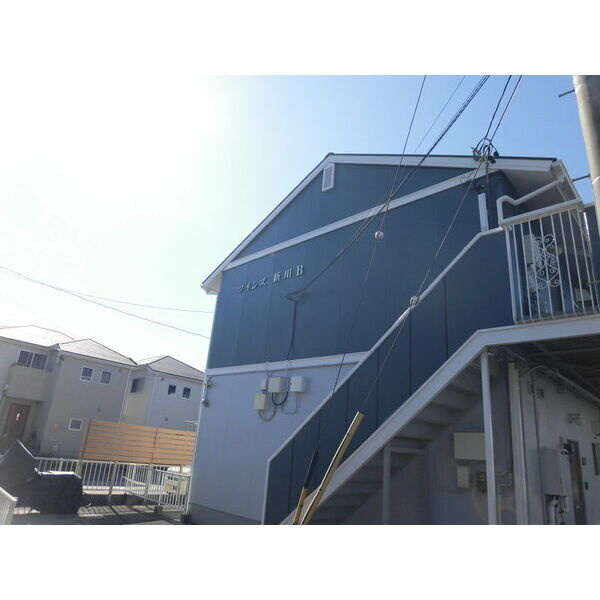 ツインズ新川Bのエントランス