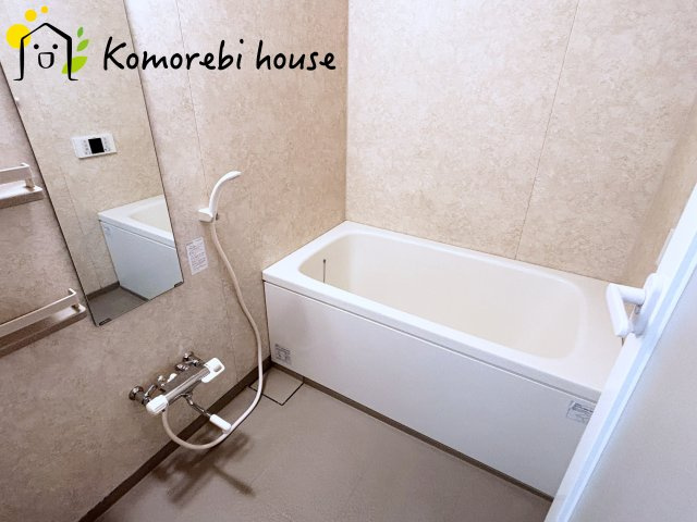 リバーコープ三橋の浴室|きれいで落ち着いた雰囲気のお風呂です