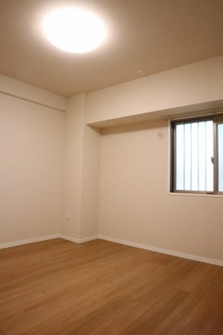 サーパス福島の洋室|洋室6.5帖