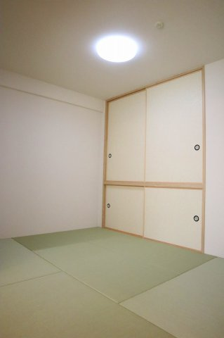 サーパス福島の和室