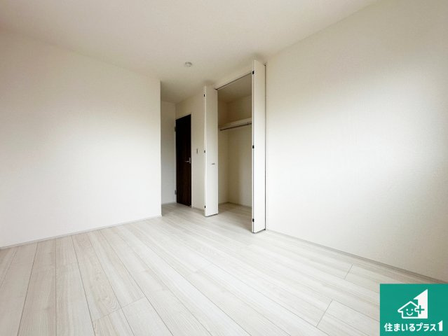神戸市西区竹の台　第5期　新築一戸建ての洋室|収納スペースが充実しているので子供の成長に合わせてたくさん収納ができます！家族構成に合わせた様々な活用ができる収納！