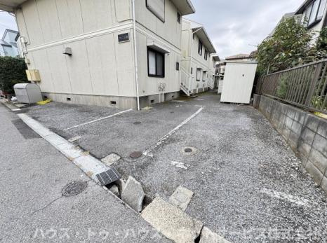 アネックス南柏の駐車場
