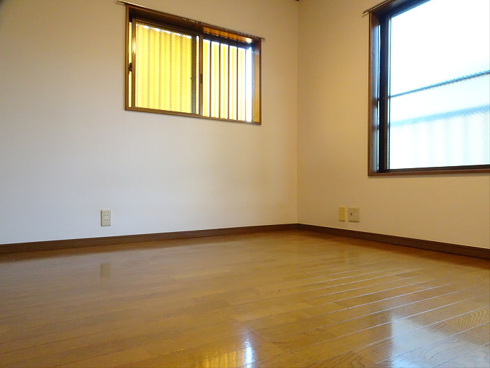 リバーサイドTKの居間・リビング