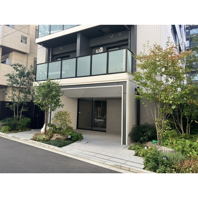 MARKS横浜戸部のエントランス|ゆとりのあるエントランスです