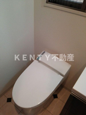 【トイレ】 | ライズコート大森町 | 清潔感のあるトイレです