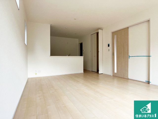 神戸市垂水区千鳥が丘　第3期　新築一戸建ての前面道路含む現地写真|周辺は落ち着いた街並みの住宅地！子育てがしやすい住環境です！まだ未完成ですが、現地でしかわからない事もございます。是非一度ご覧ください。