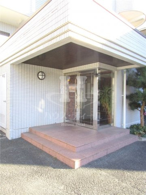 【エントランス】 | メゾングランルマーニュ | 毎日通るエントランスはこのようになっています