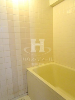 【浴室】 | メゾングランルマーニュ | きれいなお風呂です