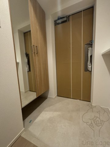 スプランディッド新大阪VIの玄関
