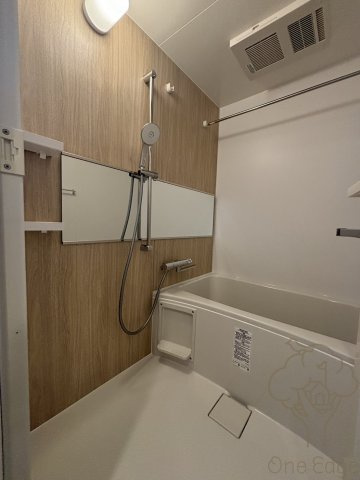 スプランディッド新大阪VIの浴室