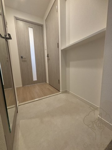 スプランディッド新大阪VIの玄関