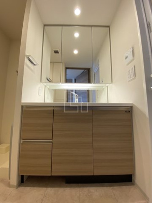 【洗面所】 | ブランズタワー御堂筋本町 | ブランズタワー御堂筋本町　独立洗面化粧台