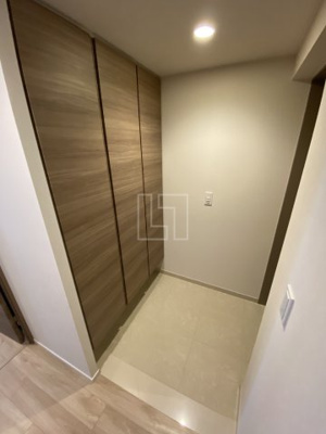 【玄関】 | ブランズタワー御堂筋本町 | ブランズタワー御堂筋本町　玄関スペース