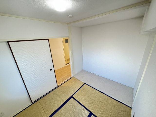 リンデンハイム白山 の和室