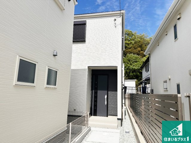 神戸市垂水区千鳥が丘　第3期　新築一戸建ての外観|お客様に長く安心して住んでいだだける事にこだわった家づくり！住んでからのアフターサービスにもしっかりと取り組んでいます！