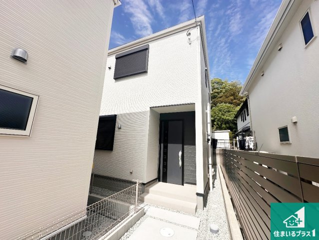 神戸市垂水区千鳥が丘　第3期　新築一戸建ての外観|お客様に長く安心して住んでいだだける事にこだわった家づくり！住んでからのアフターサービスにもしっかりと取り組んでいます！