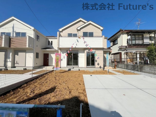吉川市中曽根1丁目　新築戸建　全2棟　2号棟の外観|「吉川」駅・「吉川美南」駅徒歩20分！カースペース並列2台、庭付きです