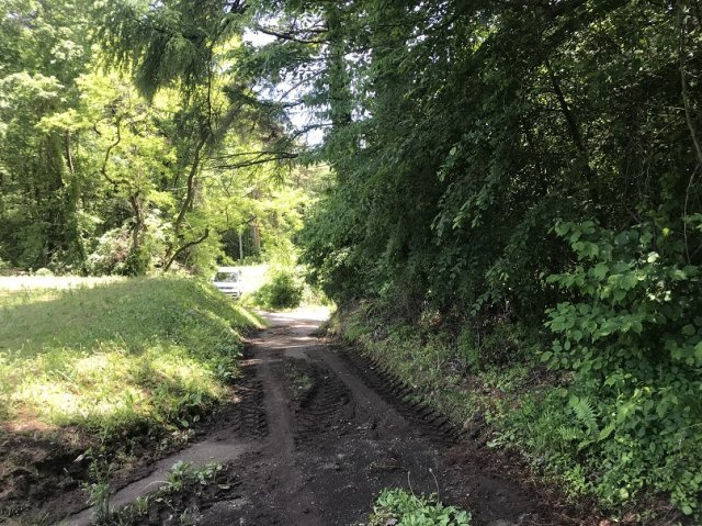 小諸市大字八満売地の前面道路含む現地写真