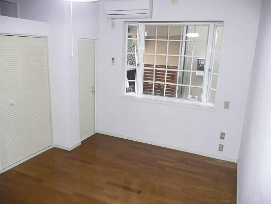 ローズアパートＲ４５番館の居間・リビング