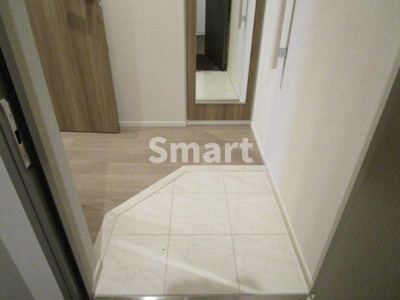 【玄関】 | クレヴィアリグゼ中野新井薬師