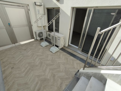 【バルコニー】 | クラリティア横濱反町