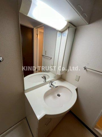 天神橋ハイムの洗面所|脱衣スペースもあります