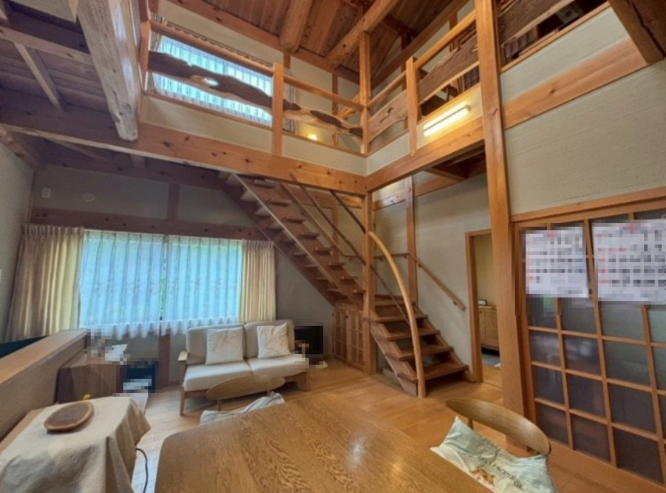 妙見東２丁目　中古一戸建てのキッチン|DK15.0帖　吹き抜け
■物件内覧・資金計画相談・住宅ローン相談、リフォーム相談、お問合せ受付中■
※当日・翌日のご内覧、ご相談はお電話でのお問合せがスムーズです！