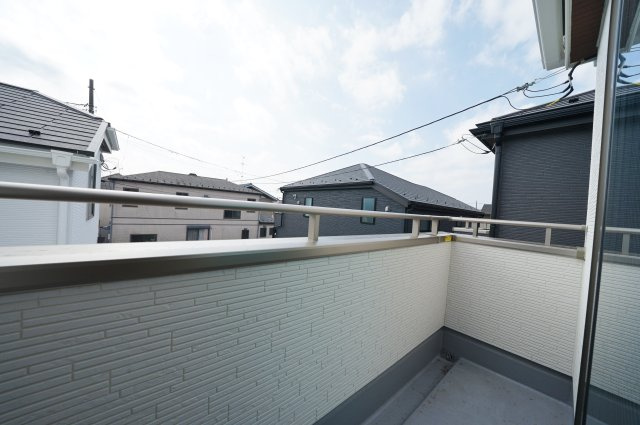 【横浜市瀬谷区宮沢2丁目6-3全4棟新築戸建て】★仲介手数料無料★（南瀬谷小学校・南瀬谷中学校）のバルコニー