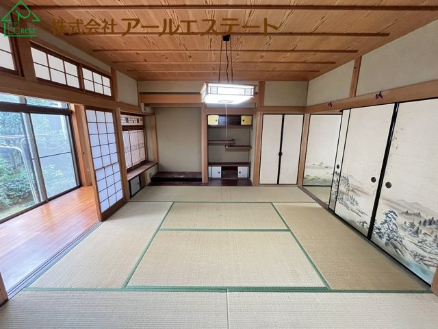 姫路市川西台　　中古戸建の和室