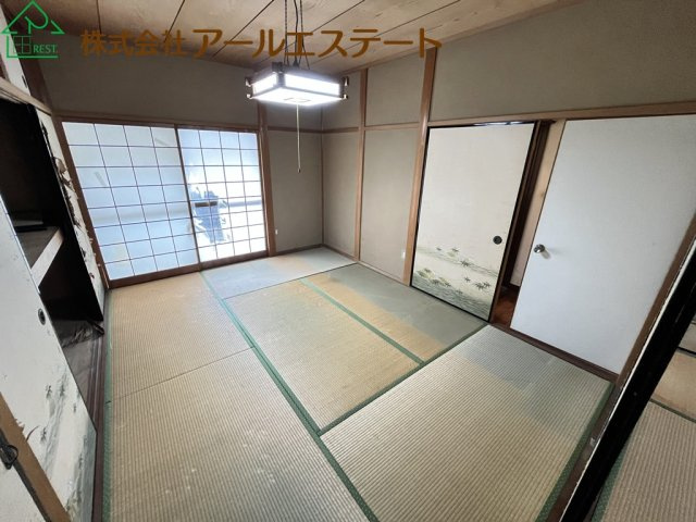 姫路市川西台　　中古戸建の寝室