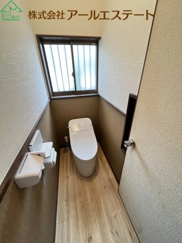 姫路市川西台　　中古戸建のトイレ