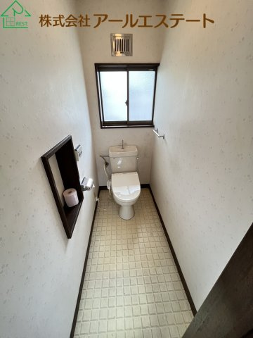 姫路市川西台　　中古戸建のトイレ