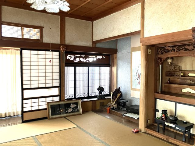 西伯郡南部町福成　中古住宅の和室