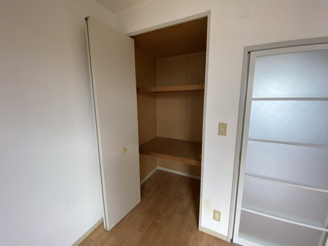 リバーハイツの収納