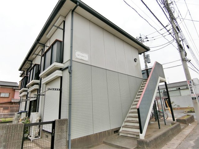 リバーハイツの外観