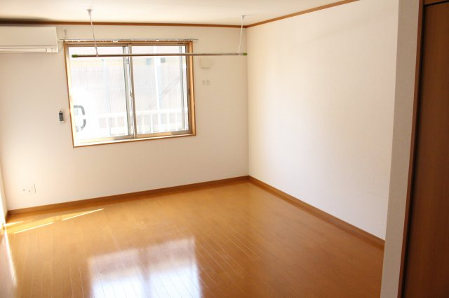 エバーライフ西高松の居間・リビング|※別の部屋の写真です。