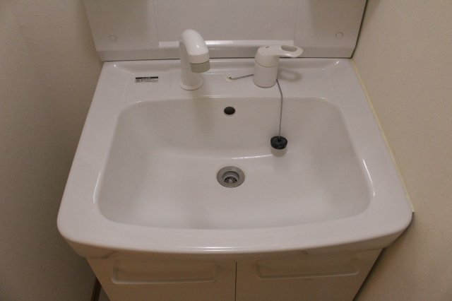 エバーライフ西高松の洗面所|※別の部屋の写真です。