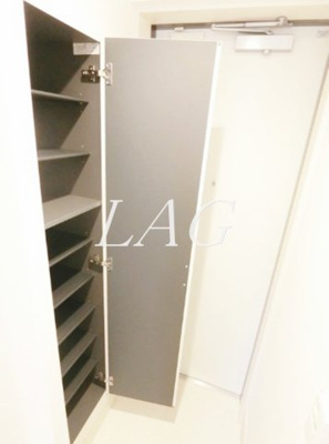 【玄関】 | リブリ・栖 | 玄関です。