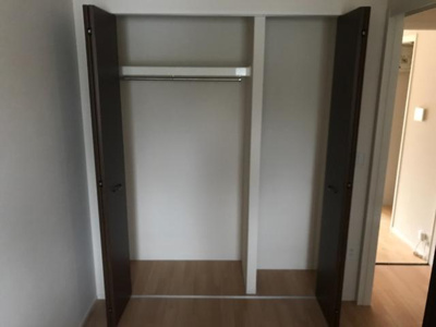 【収納】 | サンライズ西中田 | 洋室　収納