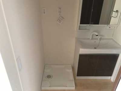 【洗面所】 | サンライズ西中田 | 洗濯パン