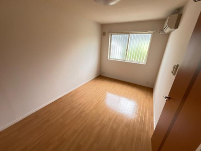 【内装】 | ロイヤルメゾン | 洋室