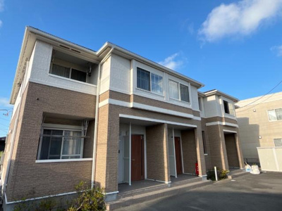 【外観】 | ロイヤルメゾン | 外観写真（昼）