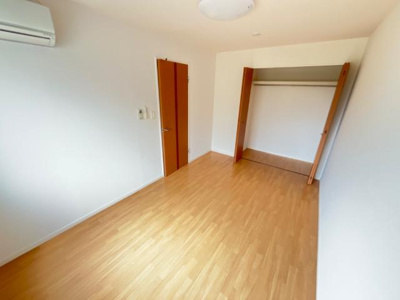 【内装】 | ロイヤルメゾン | 洋室