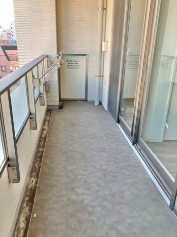 オーベル志村城山のバルコニー