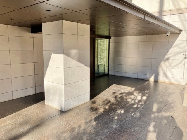 オーベル志村城山のエントランス