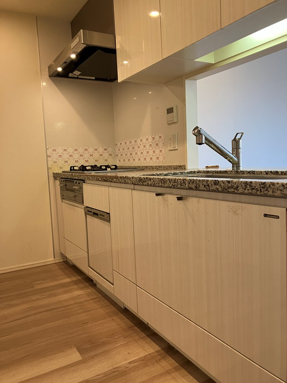 オーベル志村城山のキッチン