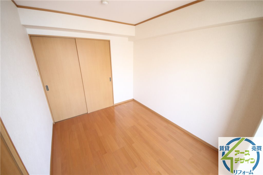 メゾングレースの洋室